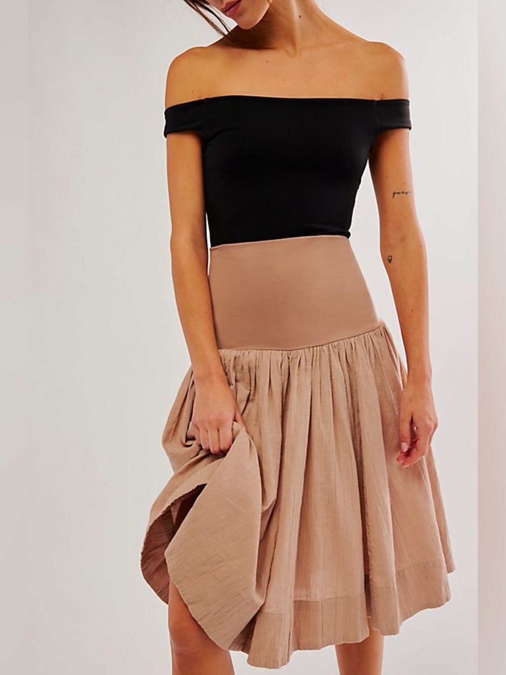 Free People Gathered Midi Skirt in Taupe